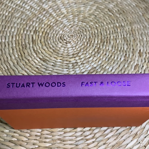 Fast & Loose - A Novel by Stuart Woods - Picture 6 of 12